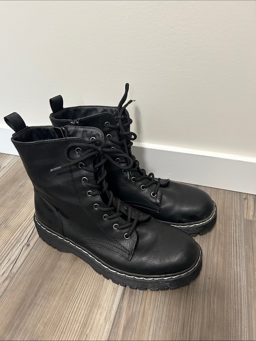 UNIONBAY Women's Black Lace-Up Platform Ankle Boots